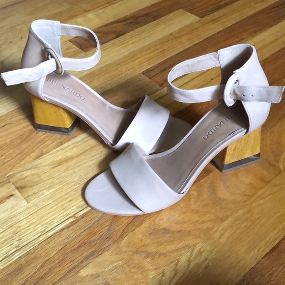 Bernardo Shoes - BERNARDO - blush antique nova heels